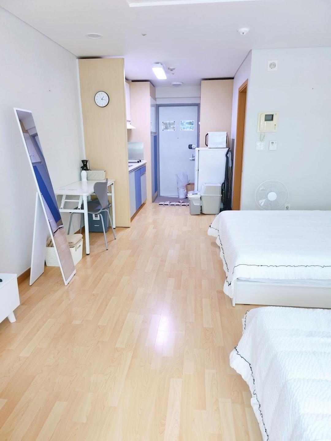 Hotel Hongdae Cleanhouse à Séoul Extérieur photo